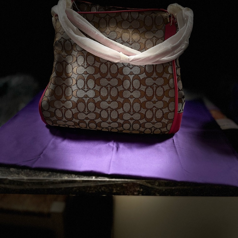 NEW large Coach purse with hot pink trim - Picture 6 of 8